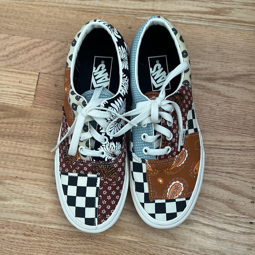 Multi patterned vans
